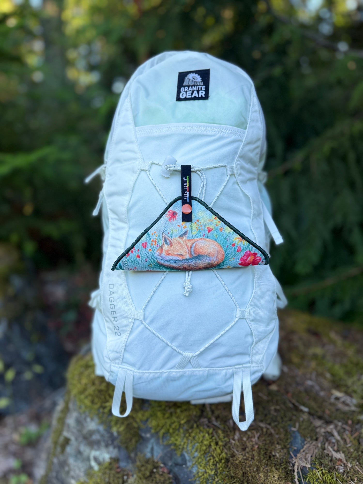 'A Fox's Meadow Slumber' Throwback Kula - Kula Cloth® Artist Series